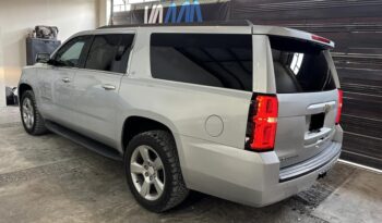 
									Chevrolet Suburban LT 2015 lleno								