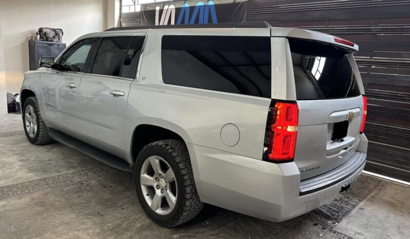 
								Chevrolet Suburban LT 2015 lleno									