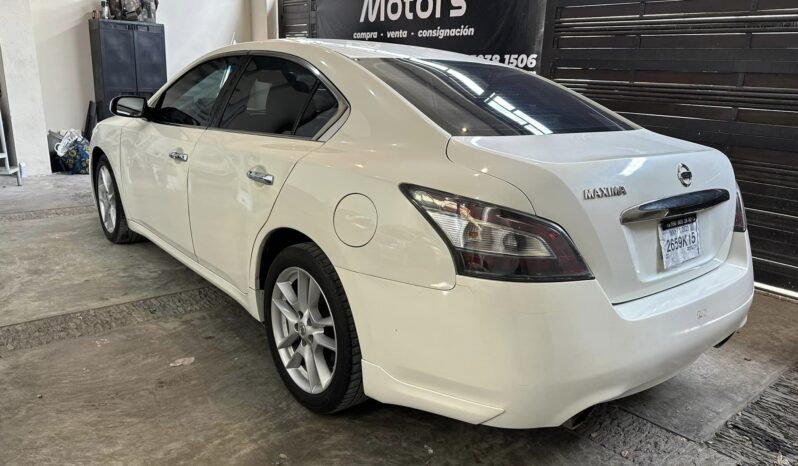 
								Nissan Maxima 2014 lleno									