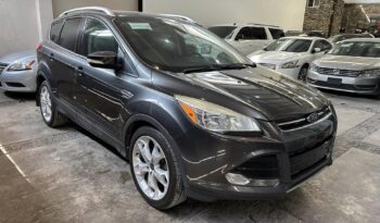 
									Ford Escape Titanium 2015 lleno								