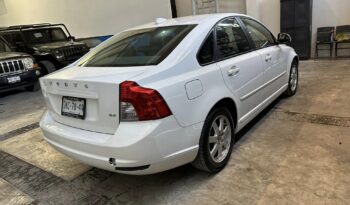 
									Volvo S40 2010 lleno								