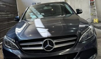 
									Mercedes Benz C300 2015 lleno								