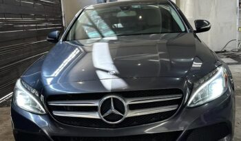 
									Mercedes Benz C300 2015 lleno								