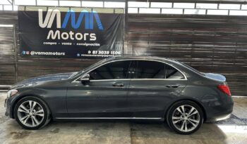 
									Mercedes Benz C300 2015 lleno								