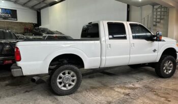 
									Ford f350 lariat super duty 2011 lleno								