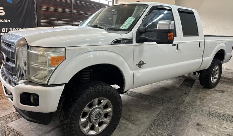 
								Ford f350 lariat super duty 2011 lleno									