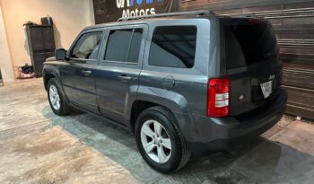 
									Jeep Patriot 2015 lleno								