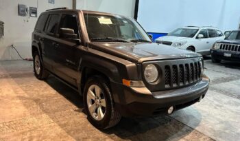 
									Jeep Patriot 2015 lleno								