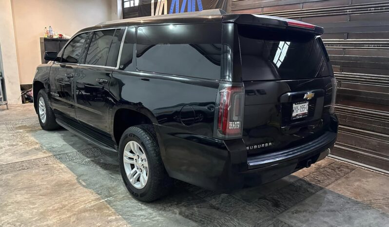 
								Chevrolet Suburban LT 2015 lleno									