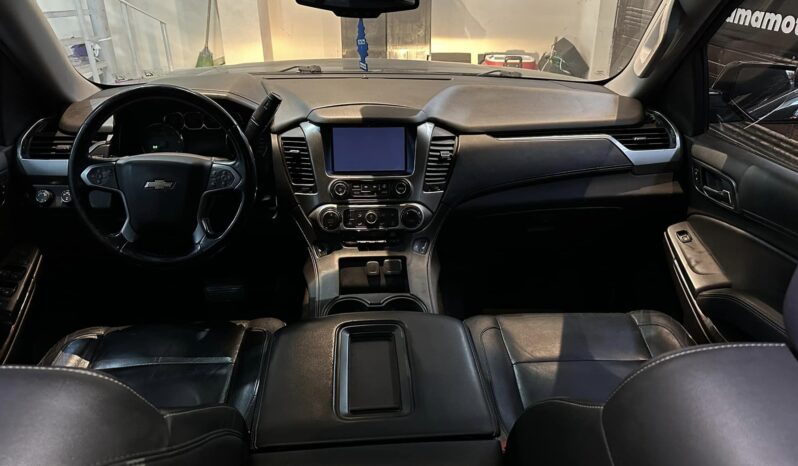 
								Chevrolet Suburban LT 2015 lleno									