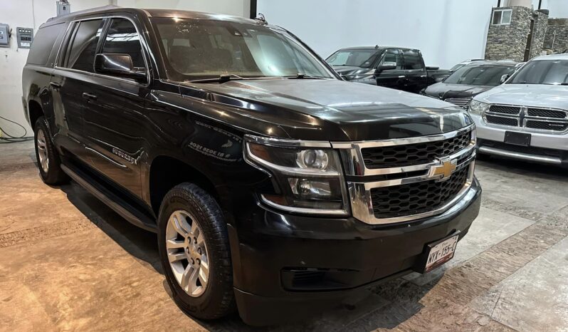 
								Chevrolet Suburban LT 2015 lleno									