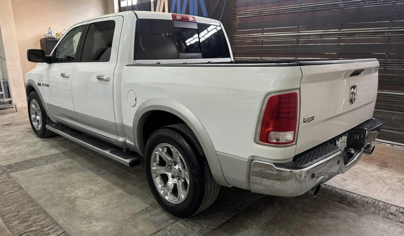 
								Dodge Ram Laramie 1500 2013 lleno									