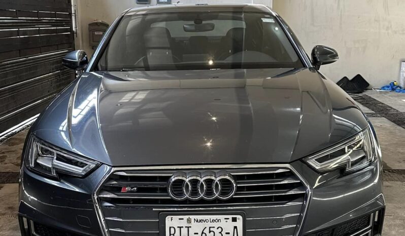 
								Audi A4 Sline 2017 lleno									