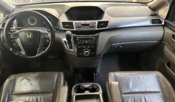 
									Honda Odyssey 2011 lleno								