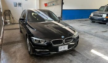 
									BMW 320i 2016 lleno								